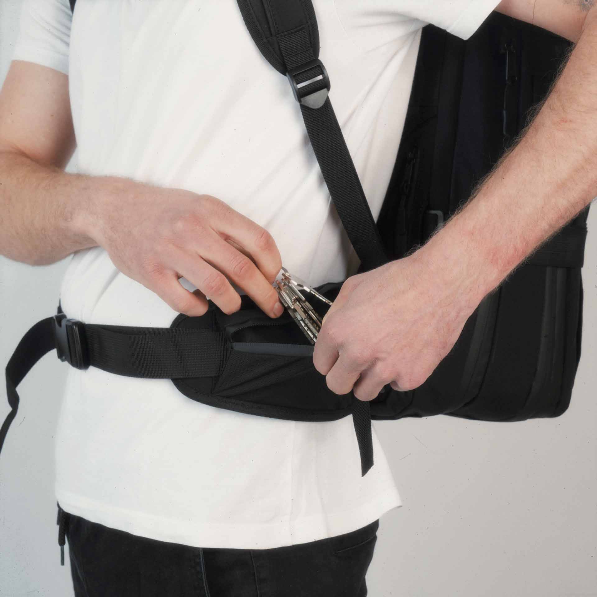 newqu nq1 modular backpack daypack travelbackpack features hipbelt